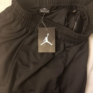 4 pair Nike/Jordan shorts.